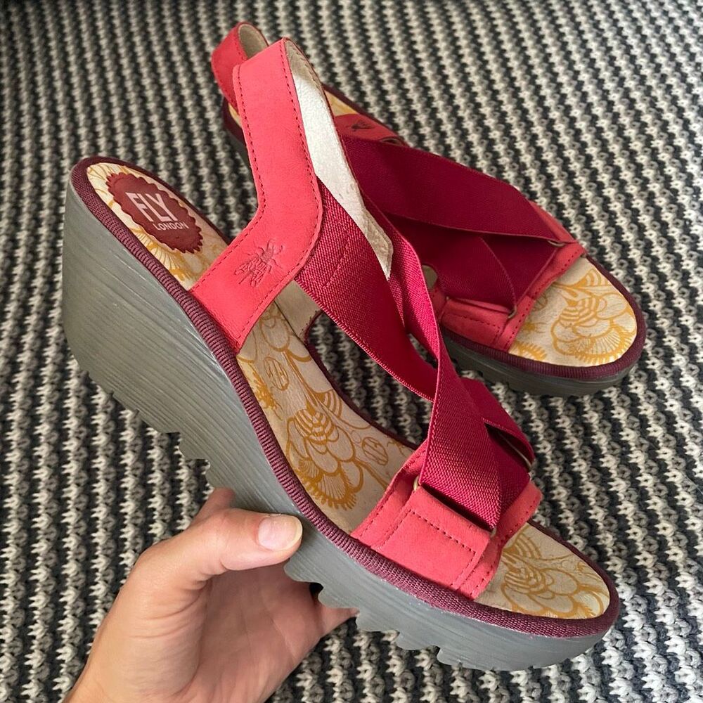 Fly London red Yait 366Fly women’s shoe size 9-9.5 (40)